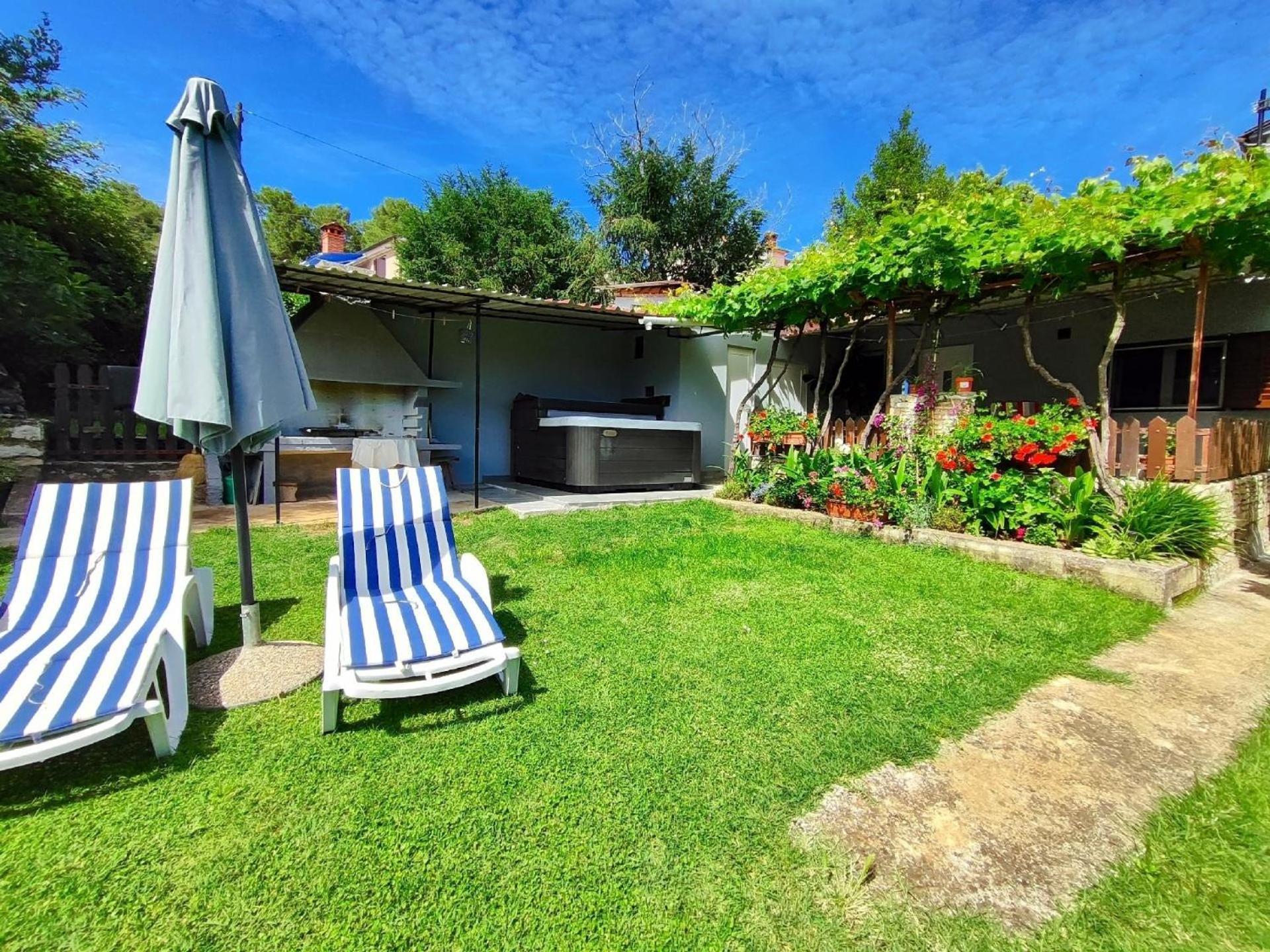 Fuer 4 Personen Ca 40 Qm In Sijana, Istrien Istrische Riviera Ferienhaus *