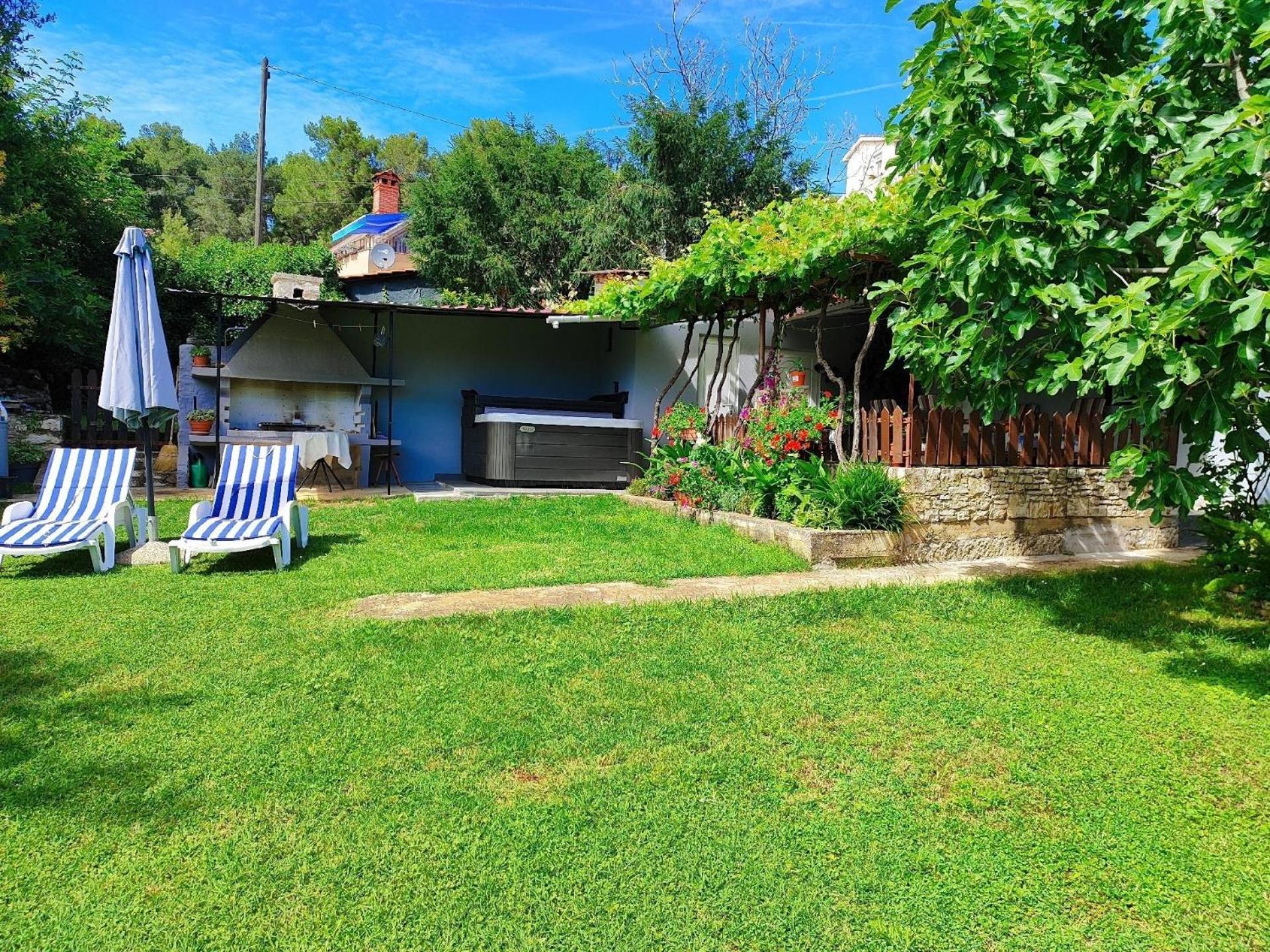Fuer 4 Personen Ca 40 Qm In Sijana, Istrien Istrische Riviera Ferienhaus